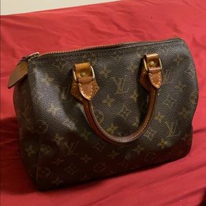 Authentic Vintage Louis Vuitton Monogram Speedy 25